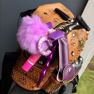 ADD initial keychain/lipgloss!!